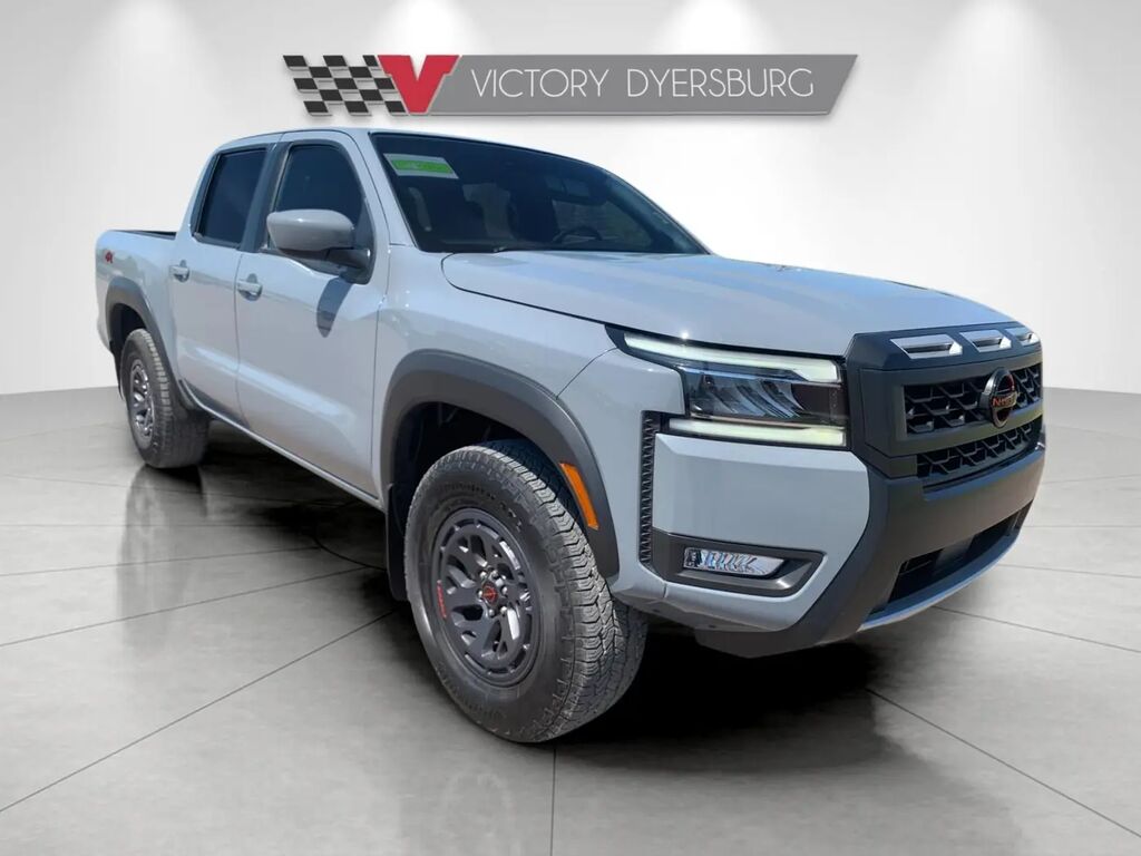 2025 Nissan Frontier PRO-4X — photo 1 of 24