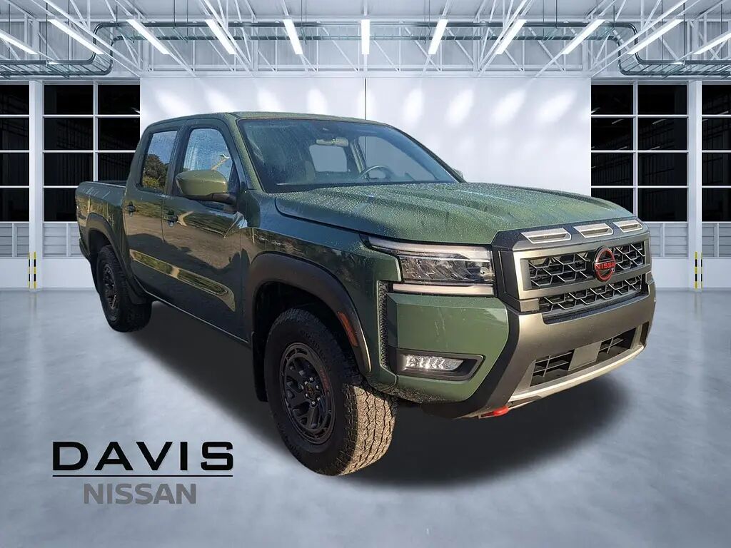2025 Nissan Frontier PRO-4X — photo 1 of 14