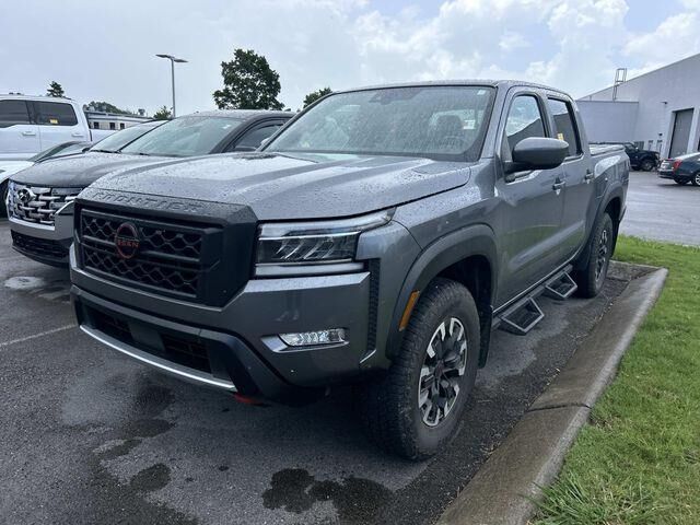 2024 Nissan Frontier PRO-4X — photo 1 of 13