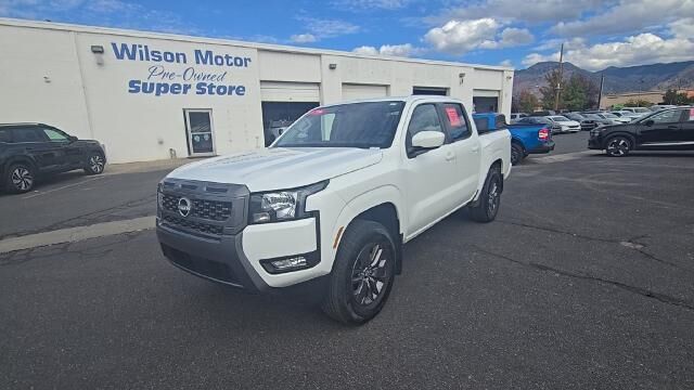2025 Nissan Frontier SV