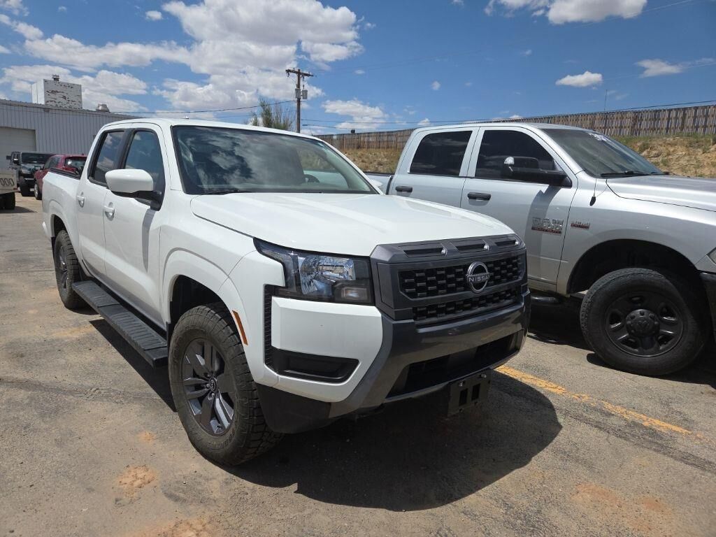 2025 Nissan Frontier SV — photo 1 of 35