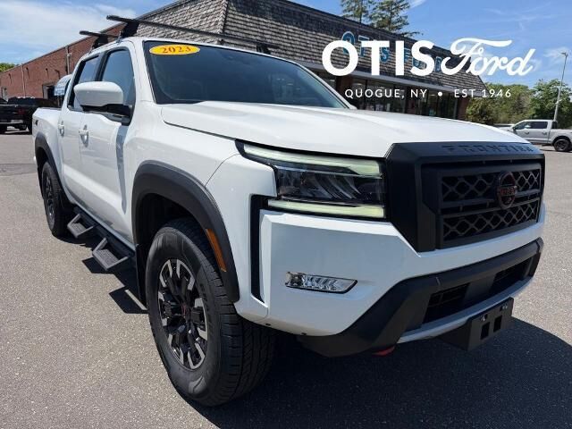 2023 Nissan Frontier PRO-4X — photo 1 of 26