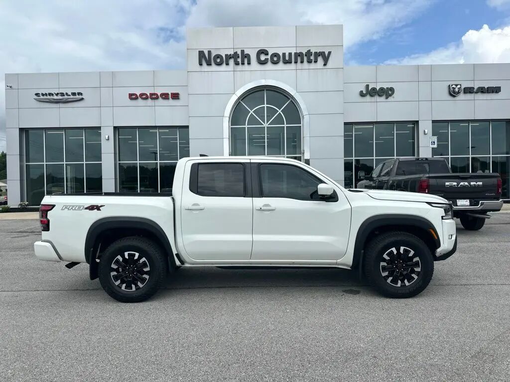 2024 Nissan Frontier PRO-4X — photo 1 of 53