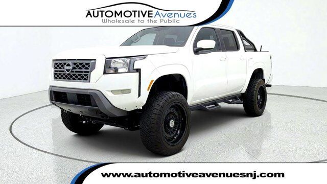 2023 Nissan Frontier SV