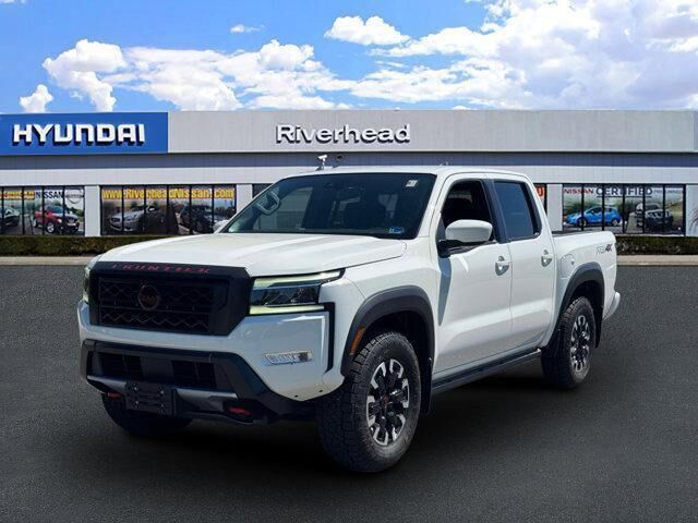 2023 Nissan Frontier PRO-4X — photo 1 of 13