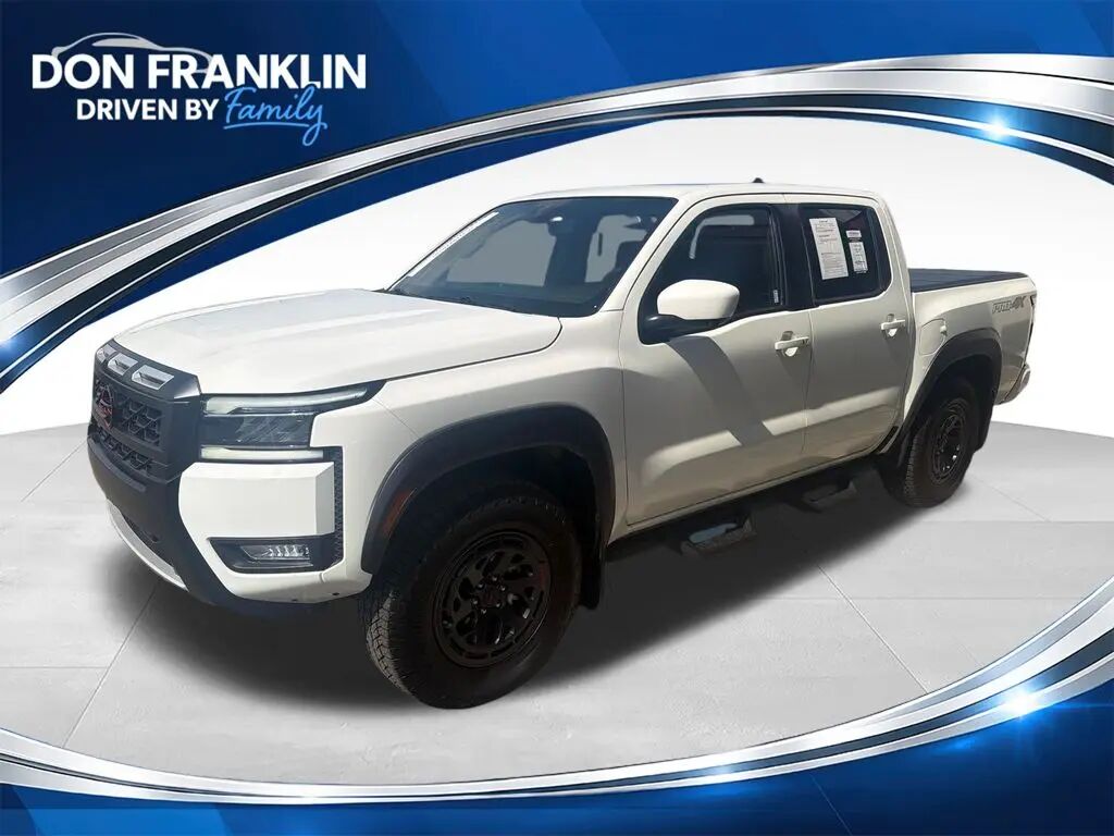 2025 Nissan Frontier PRO-4X — photo 1 of 26