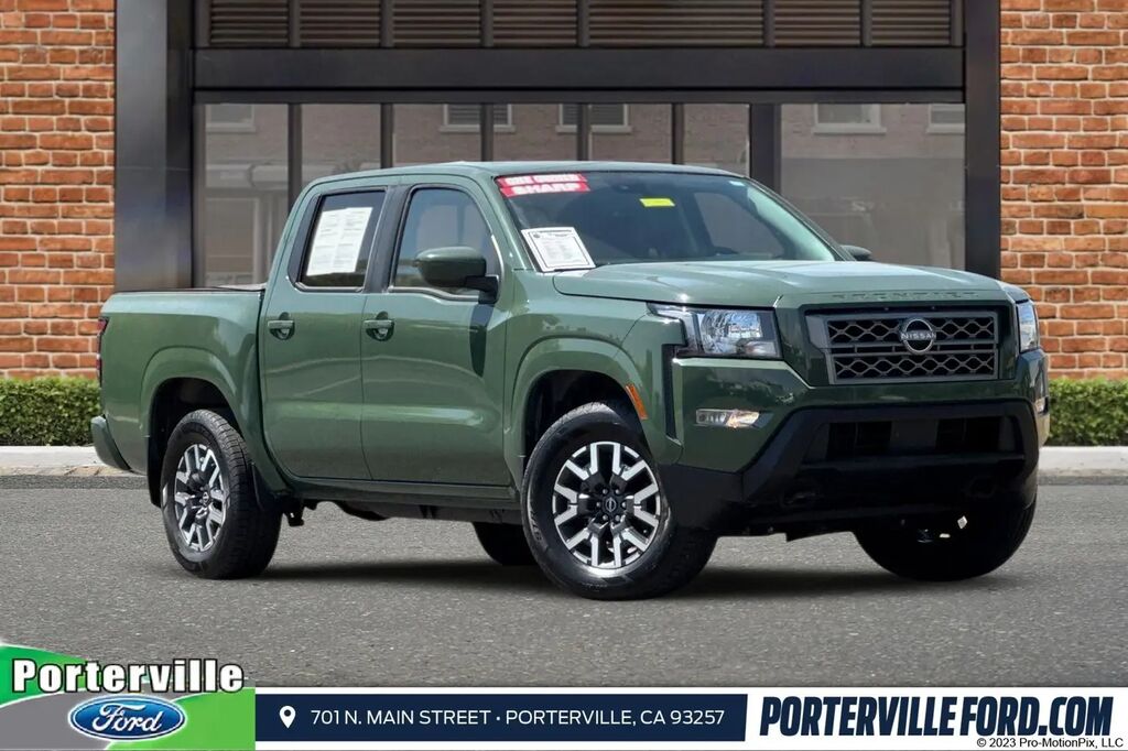 2022 Nissan Frontier S — photo 1 of 24