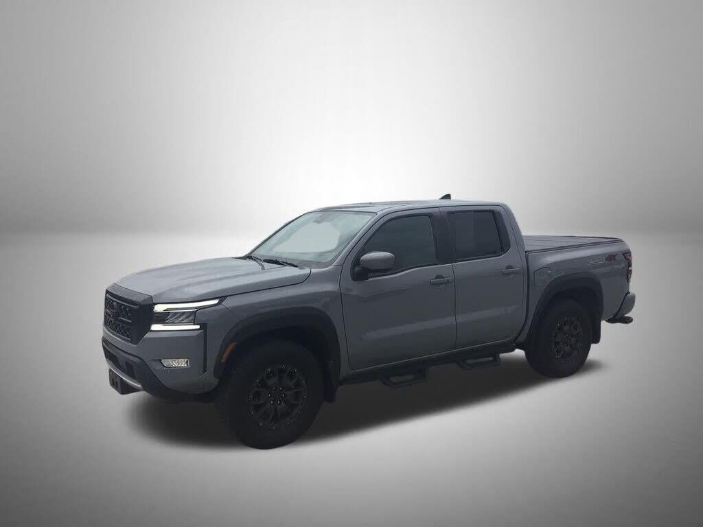 2024 Nissan Frontier PRO-4X — photo 1 of 2