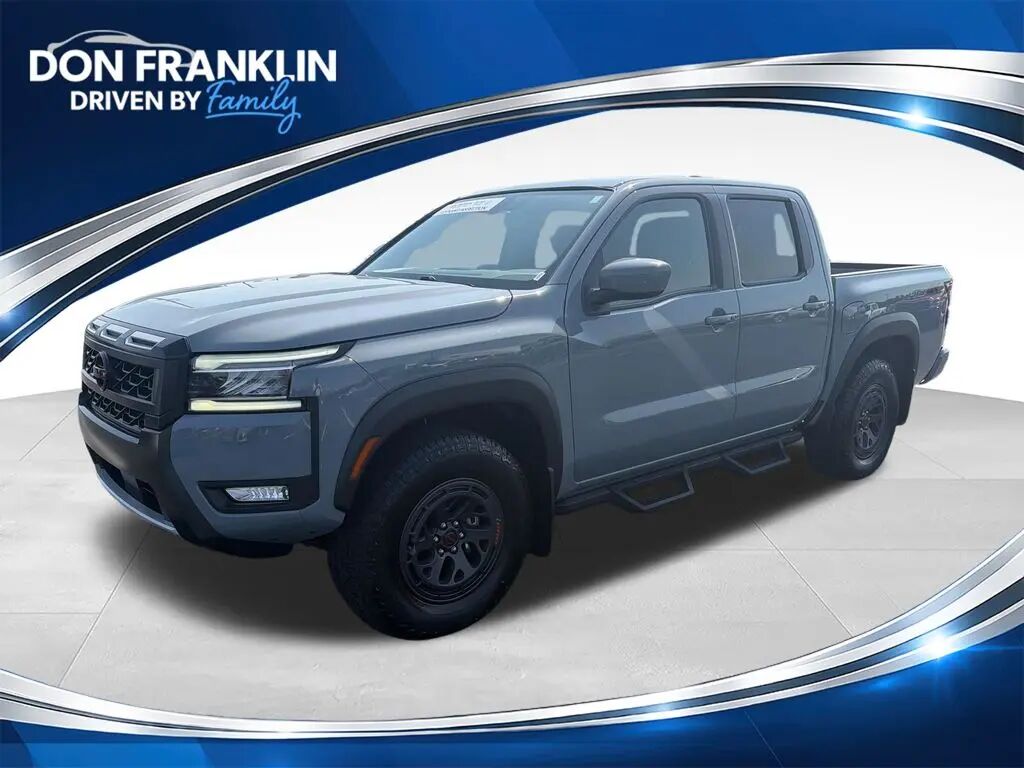 2025 Nissan Frontier PRO-4X — photo 1 of 13
