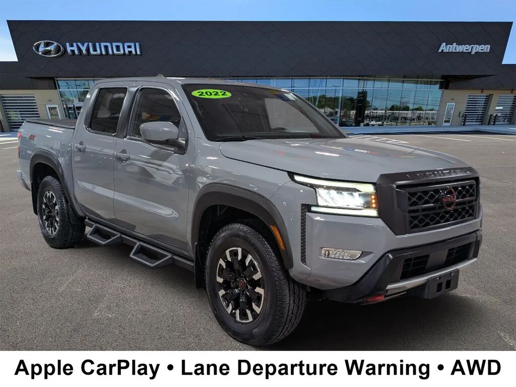 2022 Nissan Frontier PRO-4X — photo 1 of 13