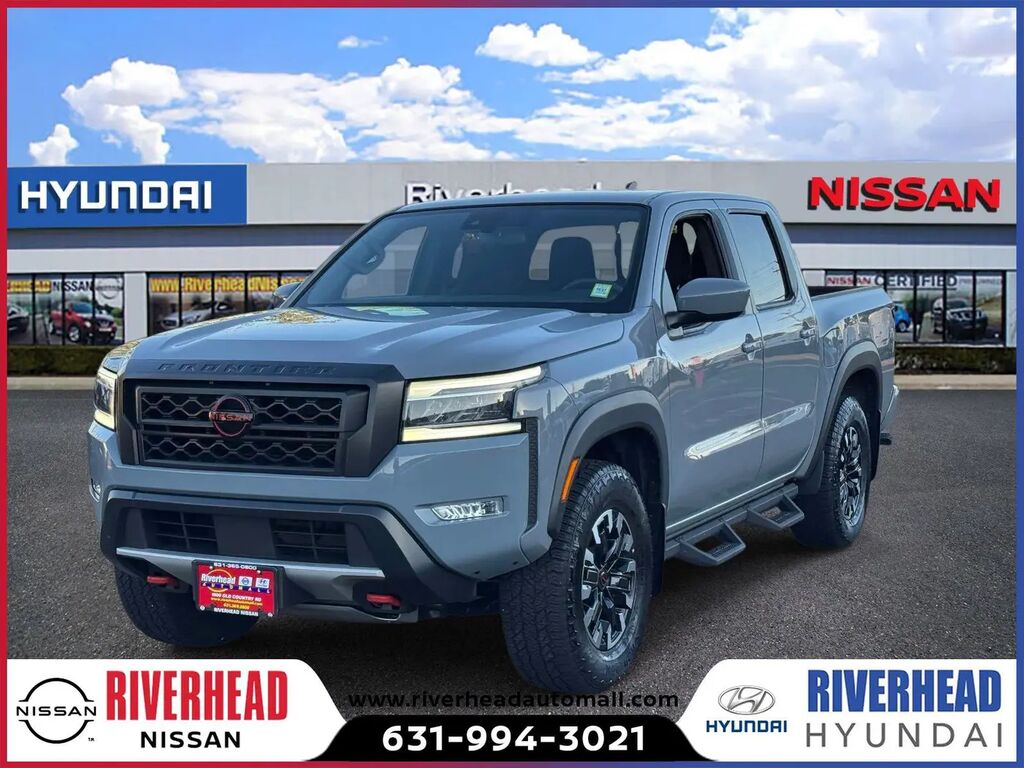 2023 Nissan Frontier PRO-4X — photo 1 of 13
