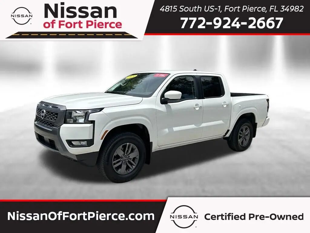2025 Nissan Frontier SV — photo 1 of 12