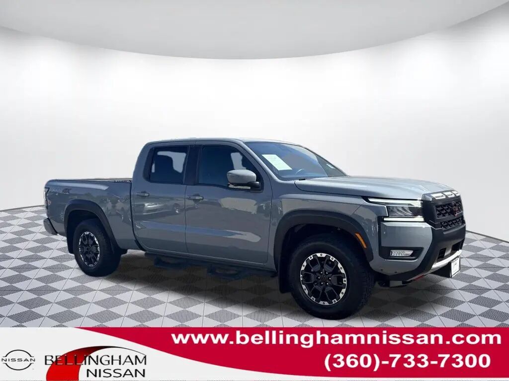 2025 Nissan Frontier PRO-4X — photo 1 of 13