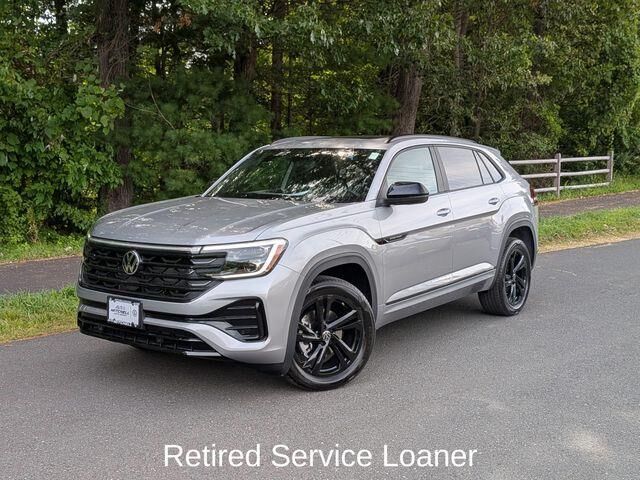 2026 Volkswagen Atlas Cross Sport SEL R-Line Black 4Motion — photo 1 of 13