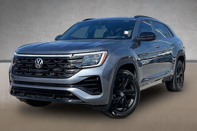 2025 Volkswagen Atlas Cross Sport SEL R-Line Black 4Motion — photo 1 of 13