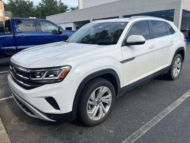 2021 Volkswagen Atlas Cross Sport SEL 4Motion — photo 1 of 4