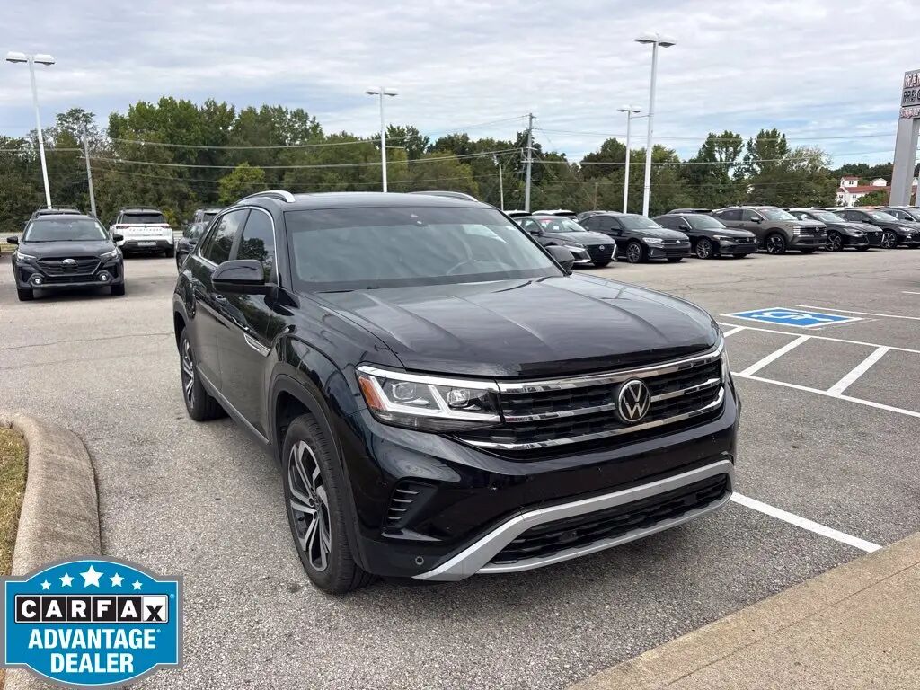 2023 Volkswagen Atlas Cross Sport SEL 4Motion — photo 1 of 3