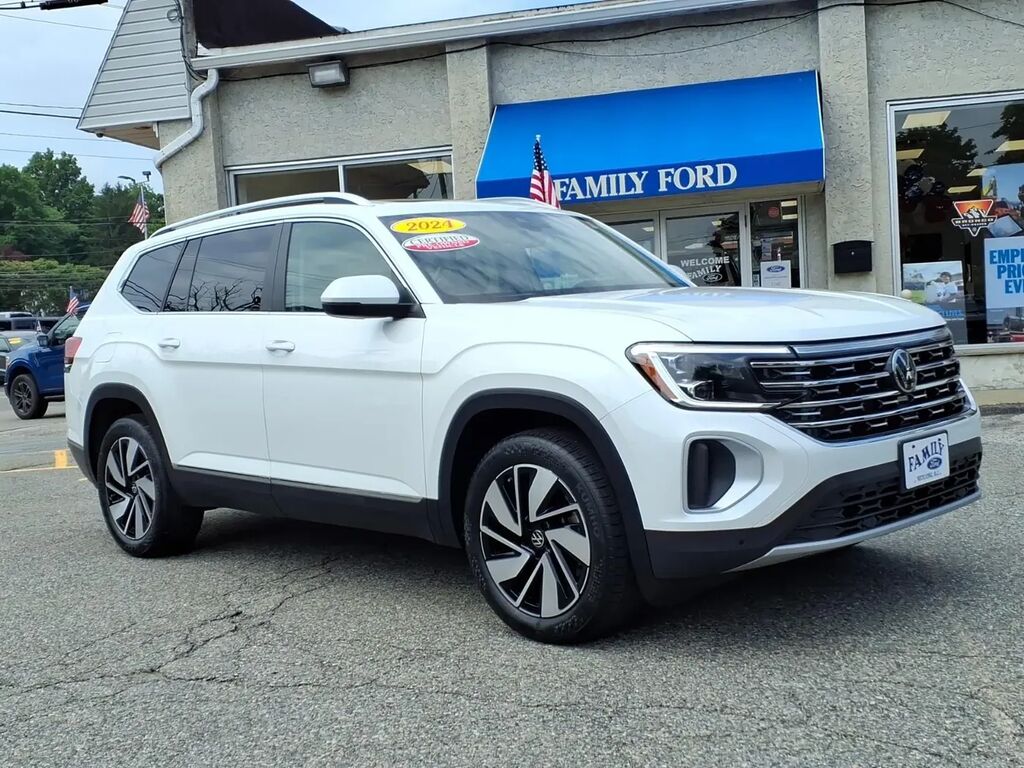 2024 Volkswagen Atlas SEL 4Motion — photo 1 of 24