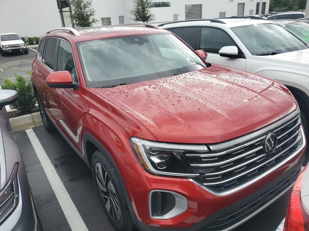 2024 Volkswagen Atlas 2.0T SEL — photo 1 of 13