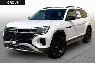 2024 Volkswagen Atlas Peak Edition SE 4Motion