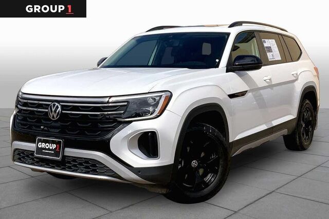 2024 Volkswagen Atlas Peak Edition SE 4Motion