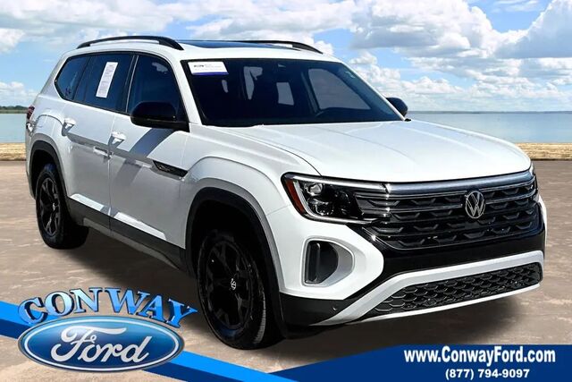 2024 Volkswagen Atlas Peak Edition SE 4Motion