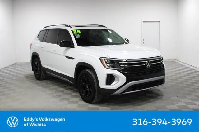 2025 Volkswagen Atlas Peak Edition 4Motion