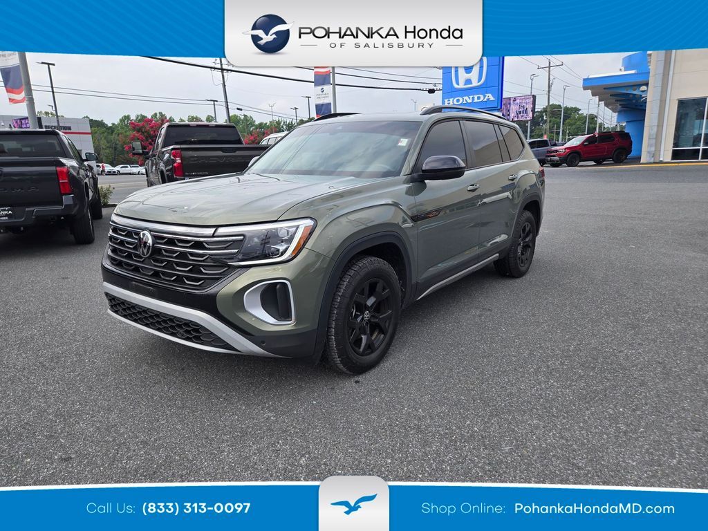 2025 Volkswagen Atlas 2.0T Peak Edition — photo 1 of 13