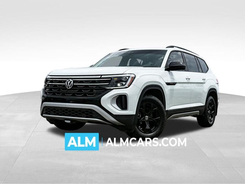 2025 Volkswagen Atlas Peak Edition 4Motion — photo 1 of 11