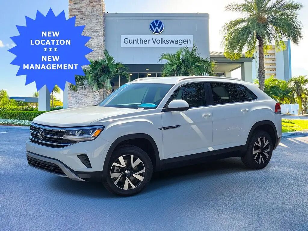 2023 Volkswagen Atlas Cross Sport SE — photo 1 of 15
