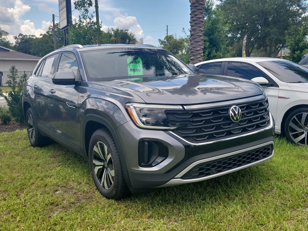 2024 Volkswagen Atlas Cross Sport 2.0T SE — photo 1 of 13