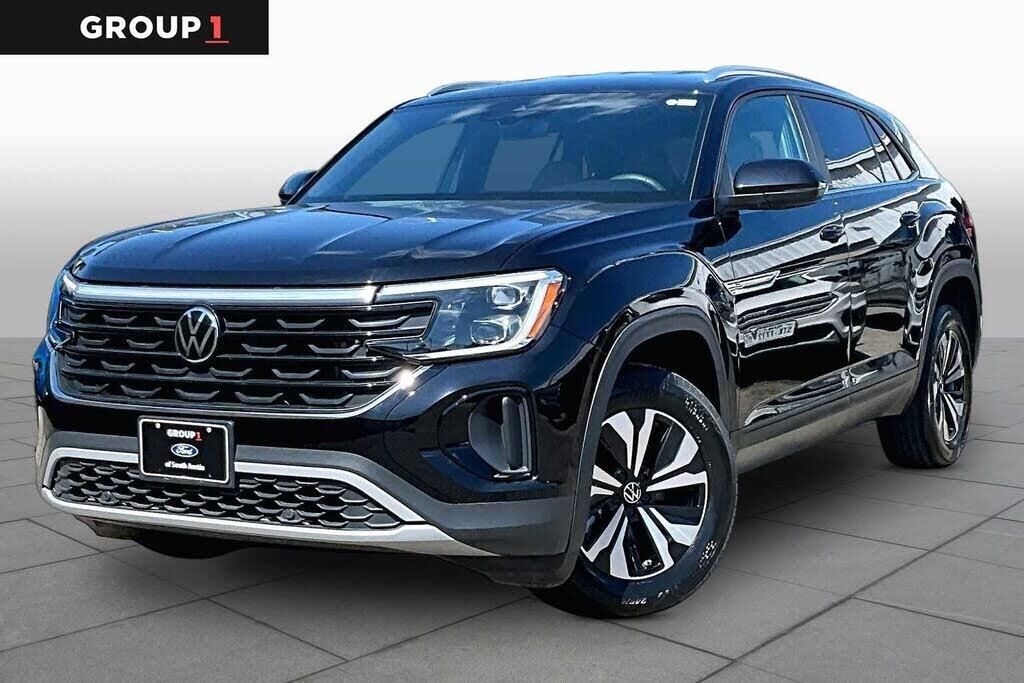 2024 Volkswagen Atlas Cross Sport SE — photo 1 of 1