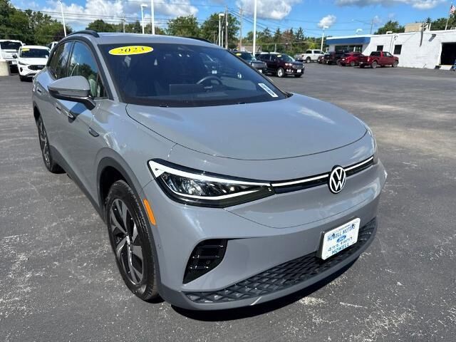 2023 Volkswagen ID.4 Pro — photo 1 of 26