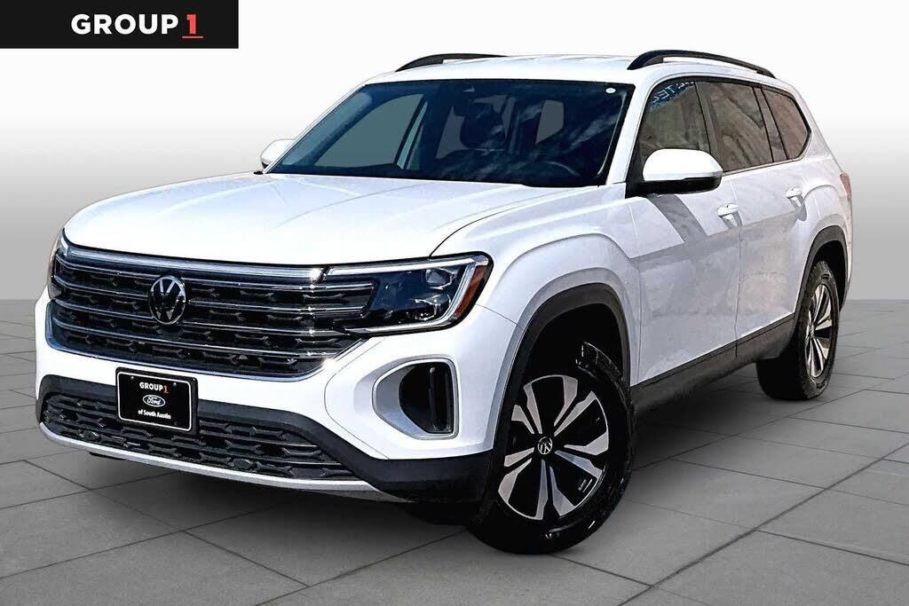 2025 Volkswagen Atlas SE — photo 1 of 1