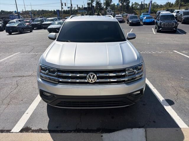 2019 Volkswagen Atlas V6 SE — photo 1 of 9
