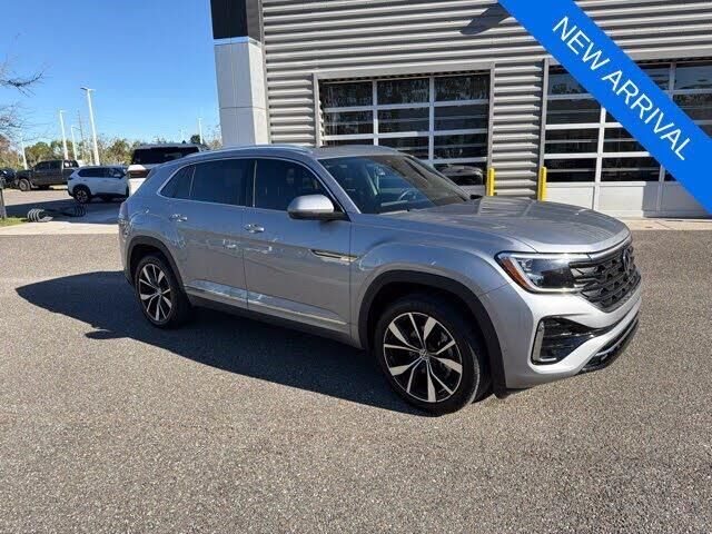 2026 Volkswagen Atlas Cross Sport SEL Premium R-Line 4Motion — photo 1 of 1