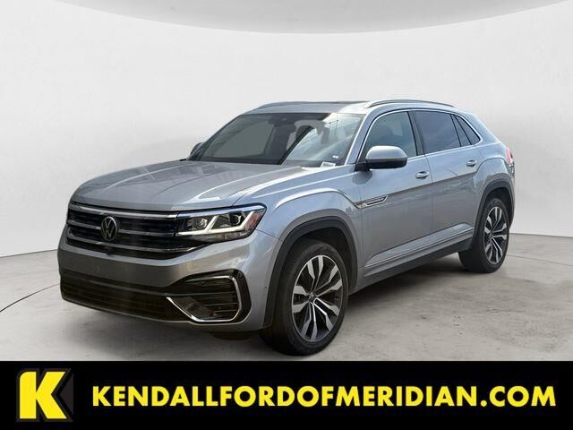 2022 Volkswagen Atlas Cross Sport V6 SEL Premium R-Line 4Motion — photo 1 of 3