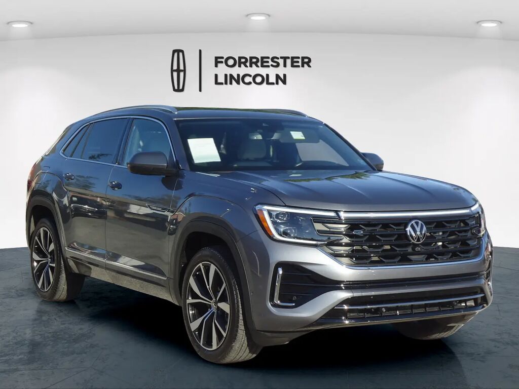 2024 Volkswagen Atlas Cross Sport SEL Premium R-Line 4Motion — photo 1 of 13