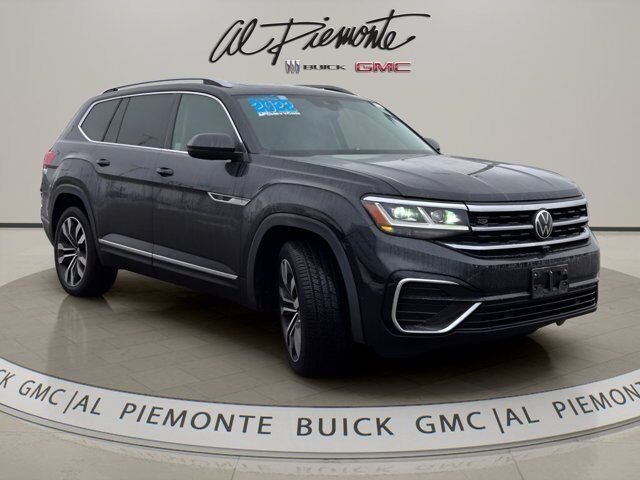 2022 Volkswagen Atlas 3.6L V6 SEL Premium R-Line — photo 1 of 13