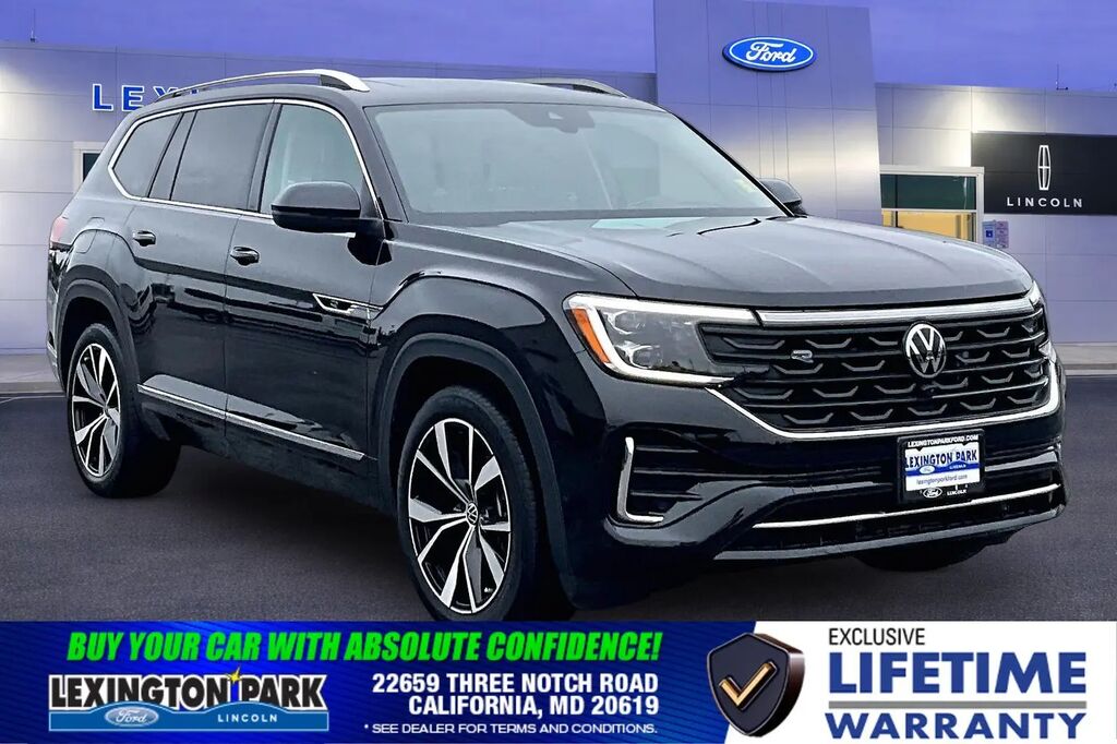 2025 Volkswagen Atlas SEL Premium R-Line 4Motion — photo 1 of 13