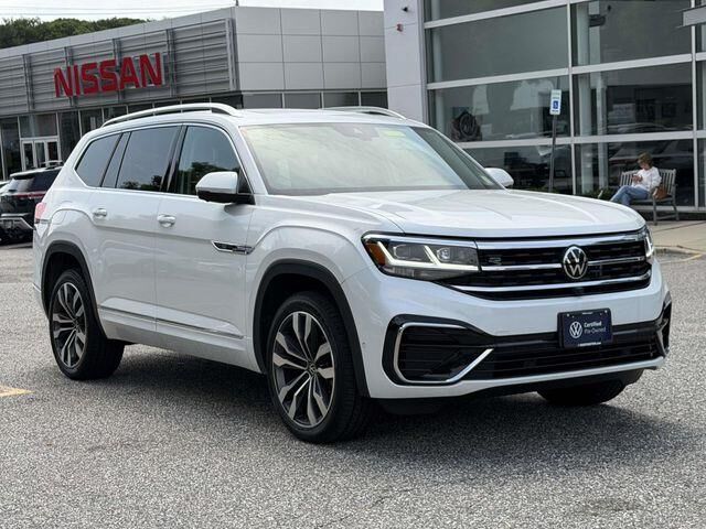 2023 Volkswagen Atlas V6 SEL Premium R-Line 4Motion — photo 1 of 25