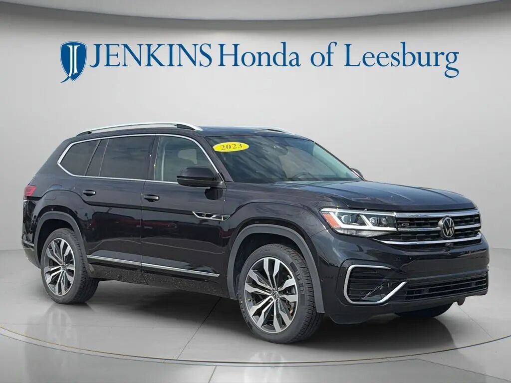 2023 Volkswagen Atlas V6 SEL Premium R-Line 4Motion — photo 1 of 14