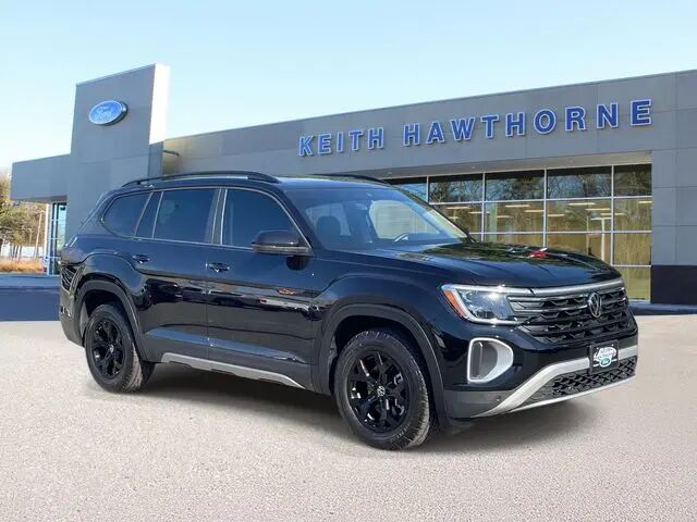 2024 Volkswagen Atlas Peak Edition SEL 4Motion — photo 1 of 13