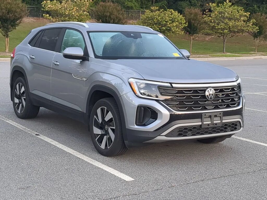 2024 Volkswagen Atlas Cross Sport SE 4Motion — photo 1 of 4