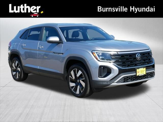 2024 Volkswagen Atlas Cross Sport SE 4Motion — photo 1 of 13