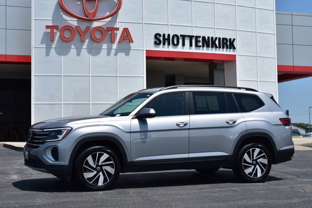 2024 Volkswagen Atlas 2.0T SE w/Technology — photo 1 of 13