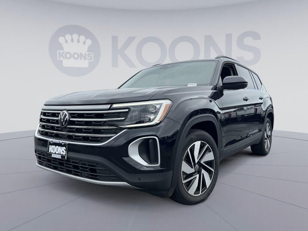 2024 Volkswagen Atlas SE 4Motion — photo 1 of 2