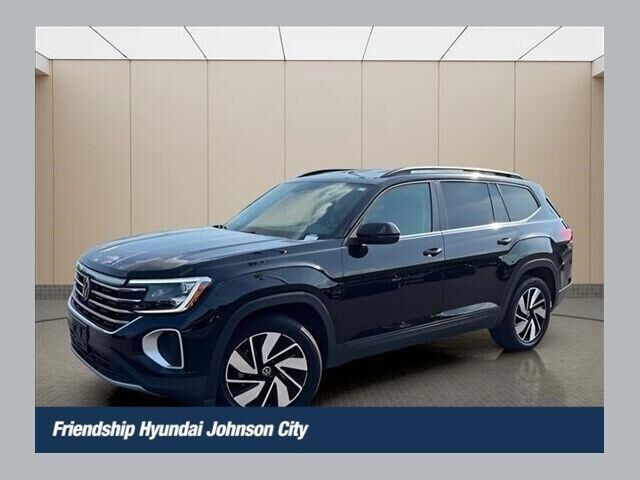 2025 Volkswagen Atlas SE 4Motion — photo 1 of 10