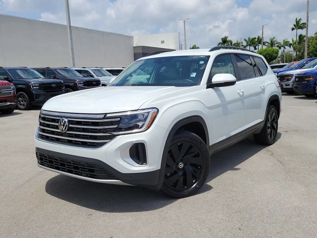 2025 Volkswagen Atlas SE 4Motion — photo 1 of 13