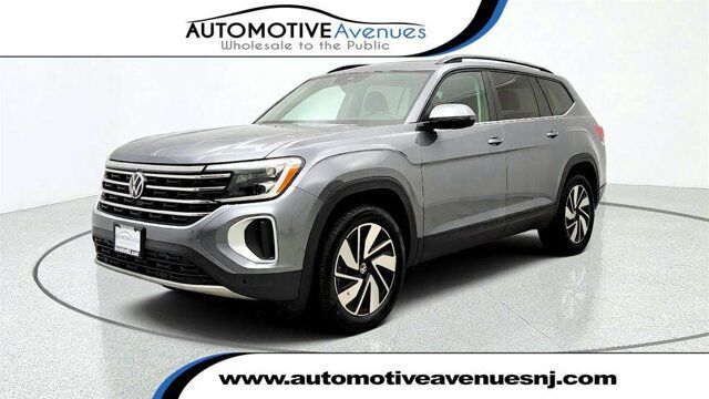 2025 Volkswagen Atlas 2.0T SE w/Technology
